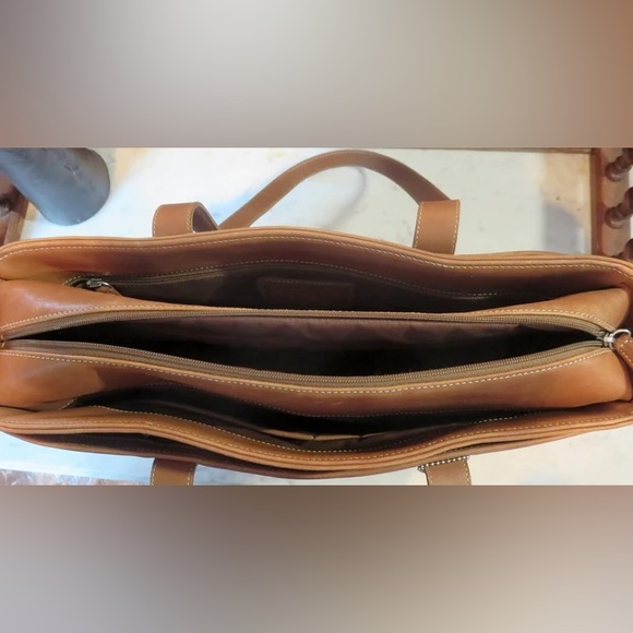 Coach Hamptons Tote/Laptop Bag In British Tan Leather W/ Dual Handles - Picture 8 of 15